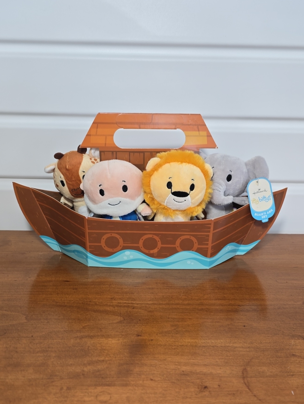 Hallmark Itty Bittys Noah's Ark Plush Play Set Noah, Lion, Elephant, Giraffe New